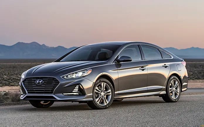 Hyundai Sonata – комфортный седан Daxi Taxi в Кишиневе