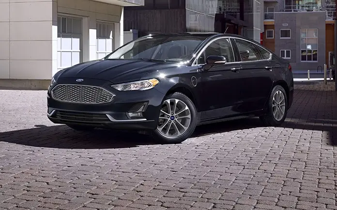 Ford Fusion 2020 – комфортабельное такси Daxi для водителей