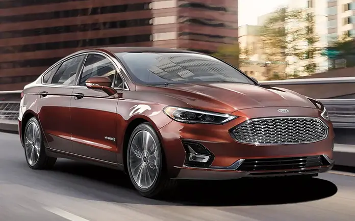 Ford Fusion – надёжный офисный автомобиль Daxi Taxi