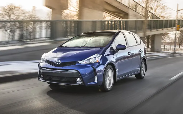 Toyota Prius V 2016–2019 – гибридное такси Daxi для водителей