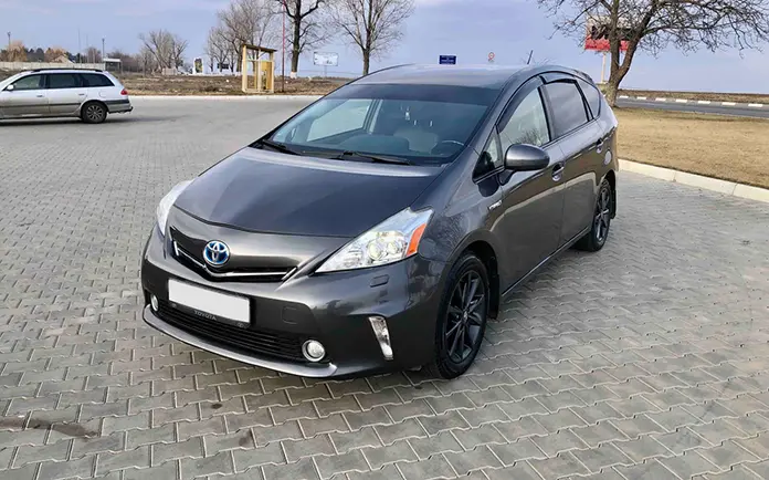 Toyota Prius – hibrid ecologic Daxi Taxi în cursă